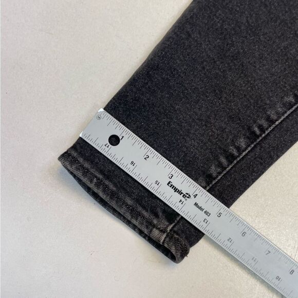 Levi's 711 Skinny Denim Jeans Women Size 28 Black Distressed - Picture 10 of 10